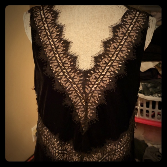 chelsea28 black dress